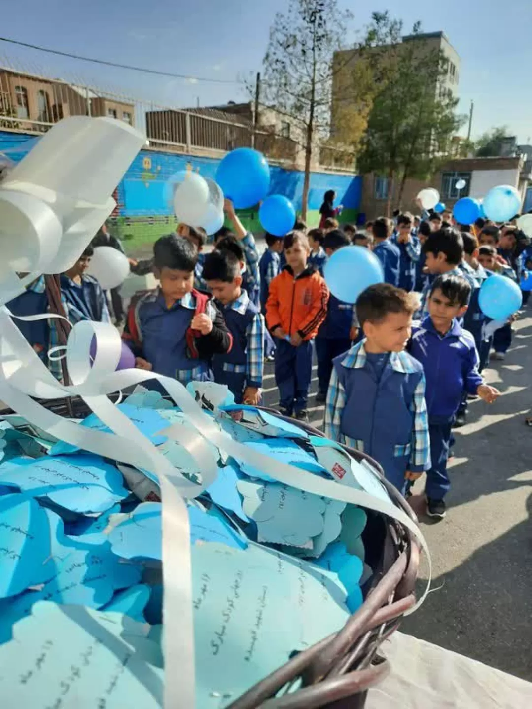 نواخته شدن زنگ همبستگی با دانش آموزان فلسطینی