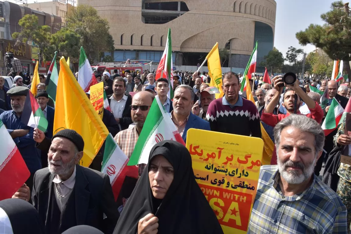 حضور مردم اراک در راهپیمایی حمایت از فلسطین