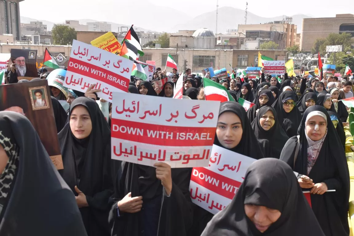 حضور مردم اراک در راهپیمایی حمایت از فلسطین