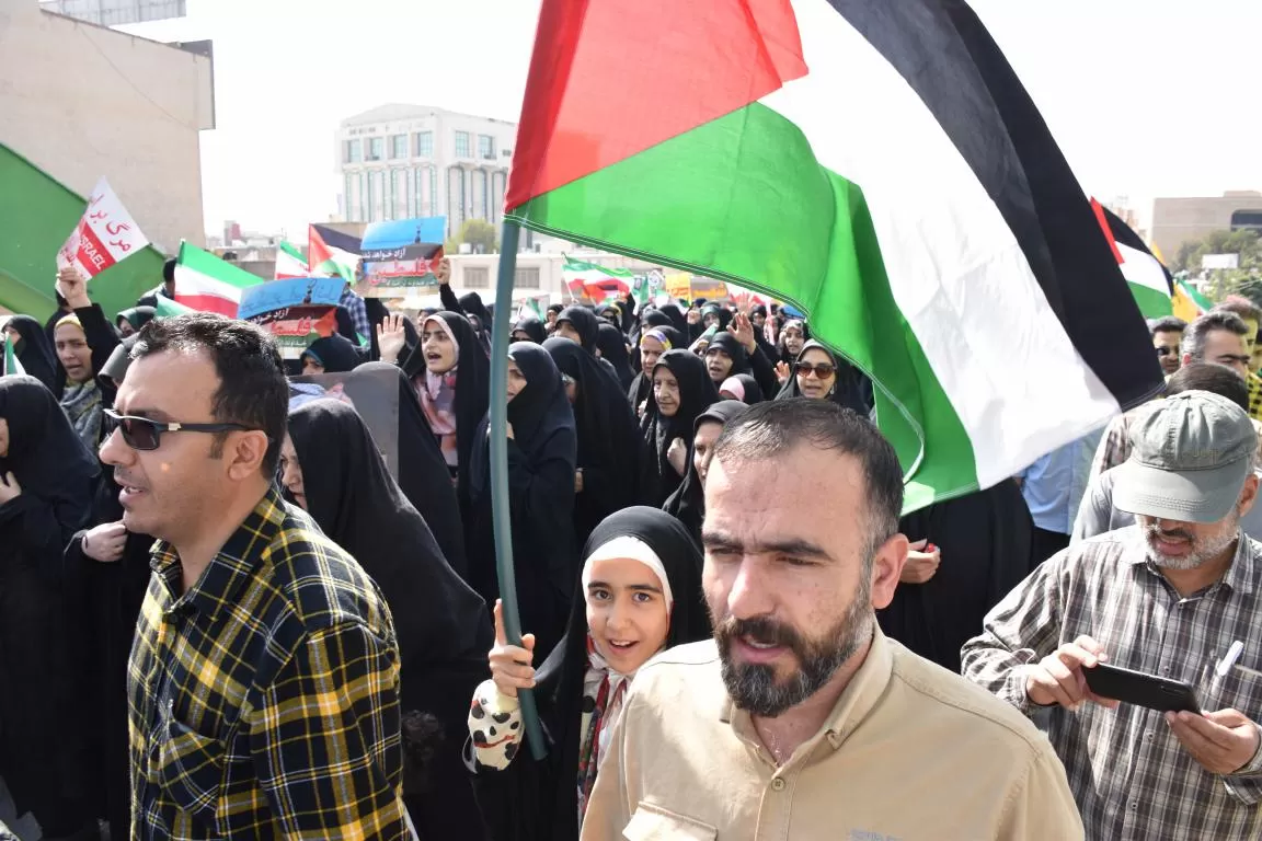 حضور مردم اراک در راهپیمایی حمایت از فلسطین