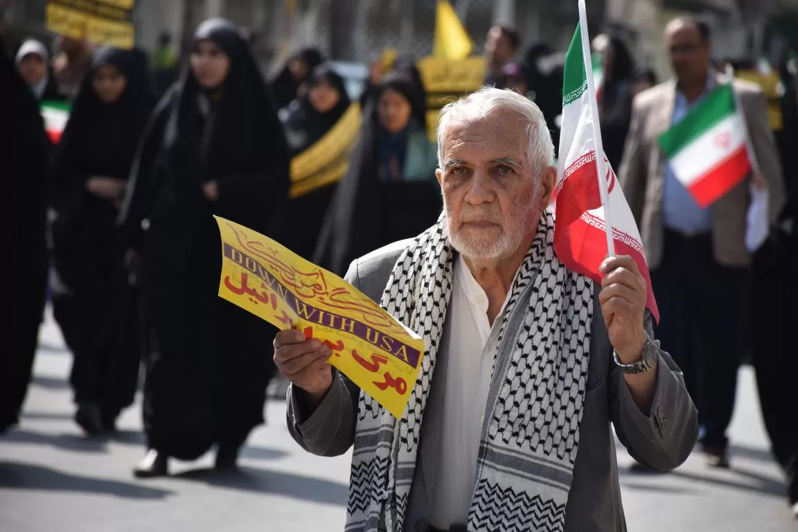 حضور مردم اراک در راهپیمایی حمایت از فلسطین
