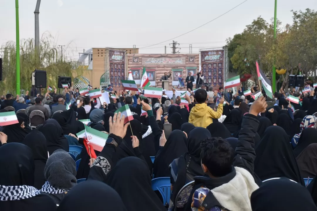 یادواره 2800 شهید شهرستان اراک برگزار شد