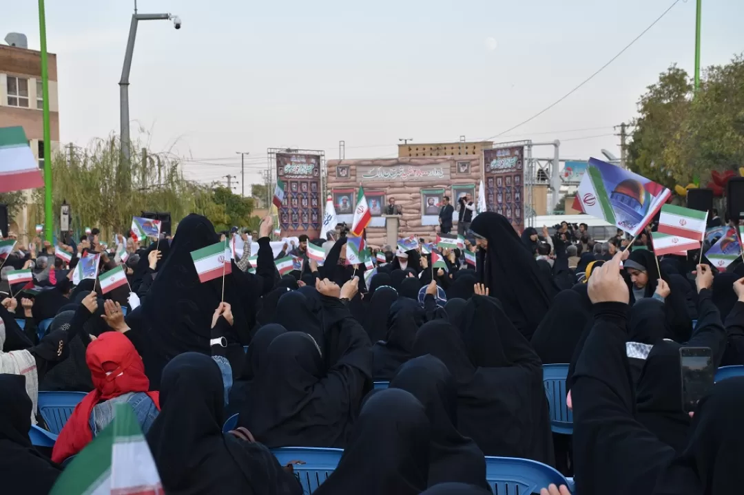 یادواره 2800 شهید شهرستان اراک برگزار شد