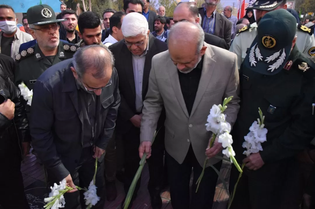 یادواره 2800 شهید شهرستان اراک برگزار شد