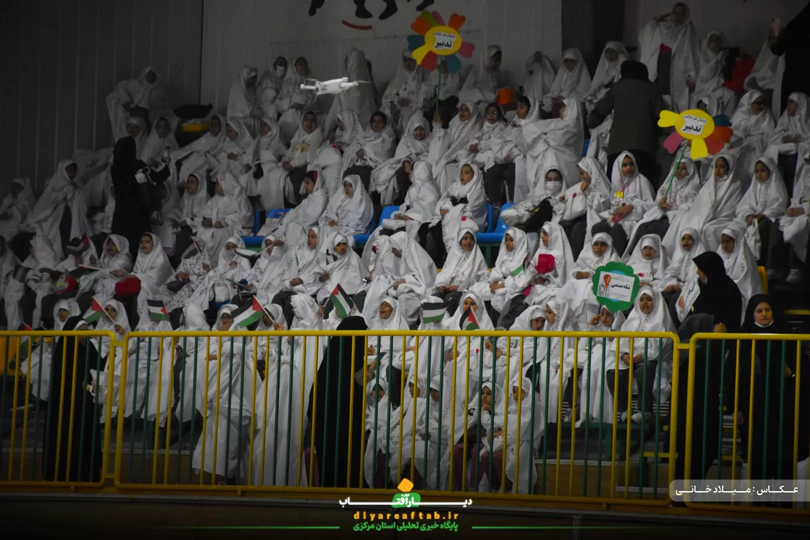 مراسم جشن تکلیف 2500 دانش‌آموزان دختر در اراک