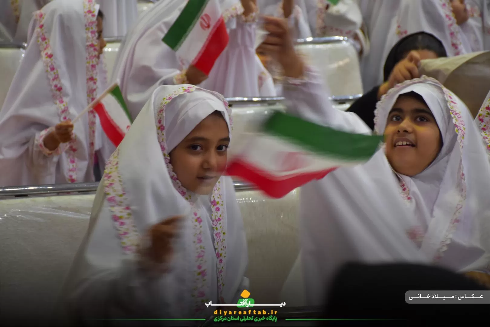 مراسم جشن تکلیف 2500 دانش‌آموزان دختر در اراک