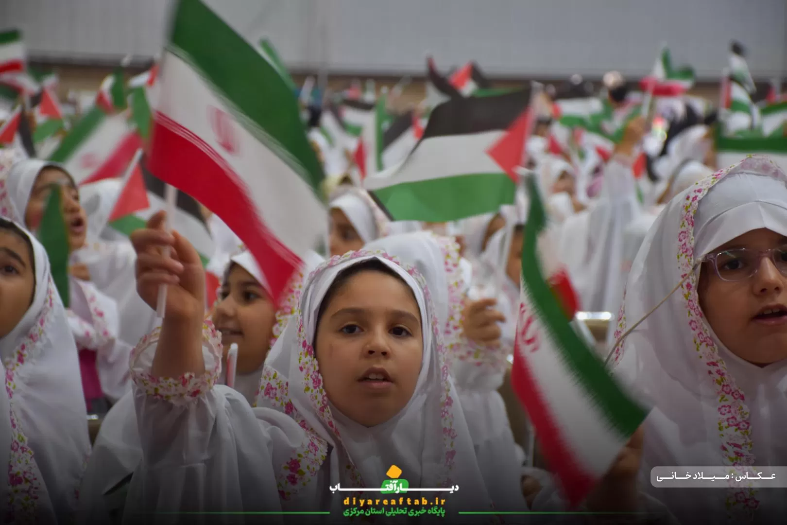 مراسم جشن تکلیف 2500 دانش‌آموزان دختر در اراک