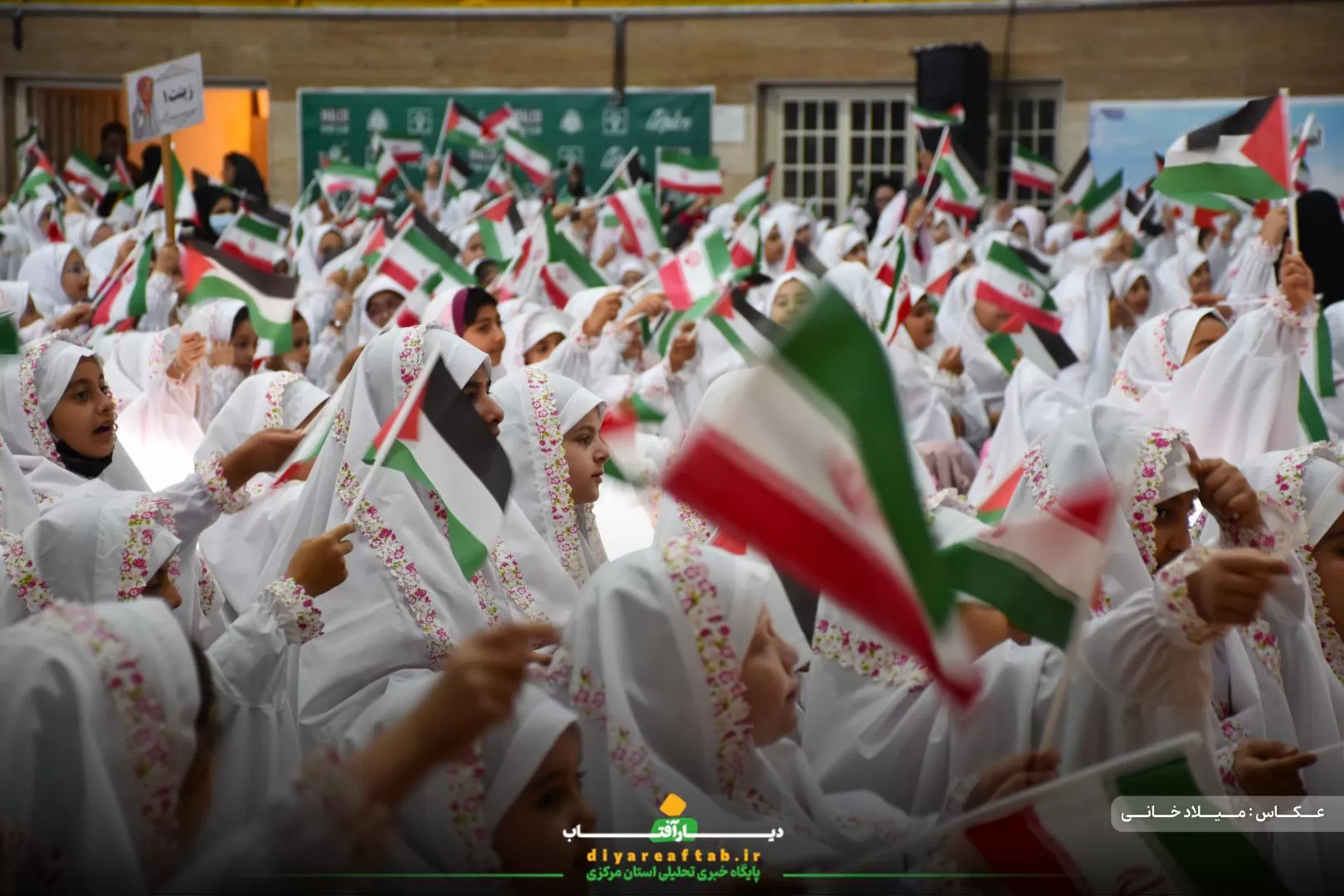 مراسم جشن تکلیف 2500 دانش‌آموزان دختر در اراک