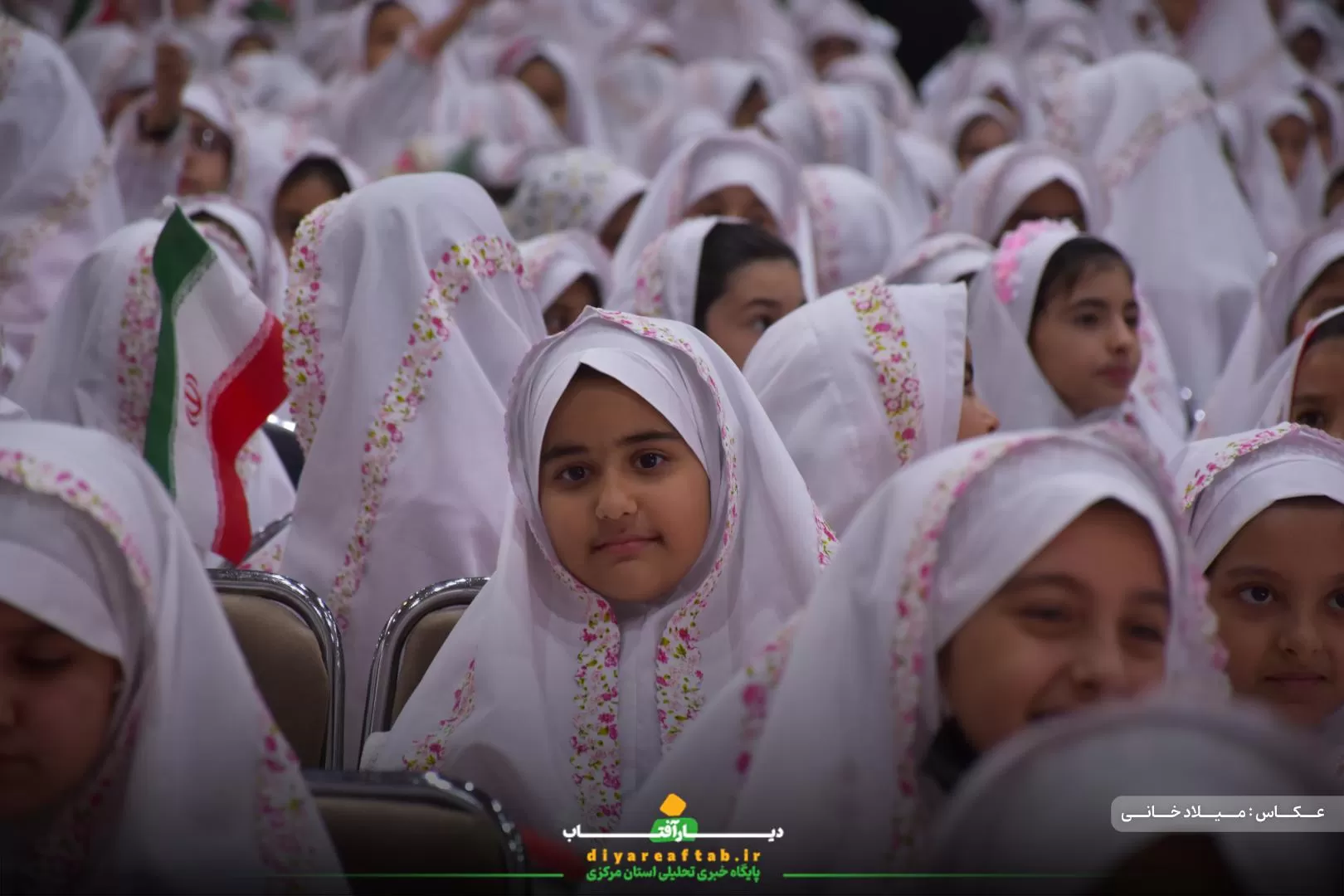 مراسم جشن تکلیف 2500 دانش‌آموزان دختر در اراک