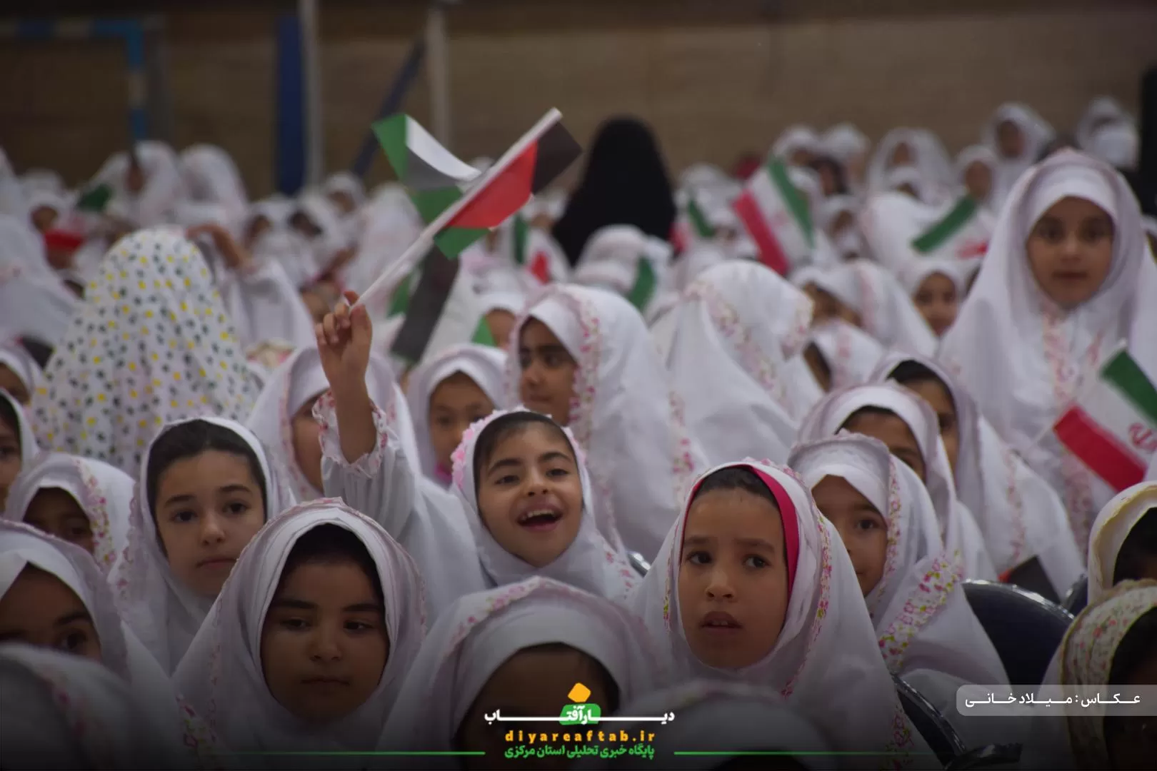 مراسم جشن تکلیف 2500 دانش‌آموزان دختر در اراک