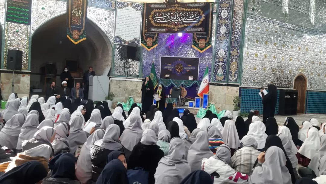 محفل انس با قرآن کریم ویژه دختران ساوجی