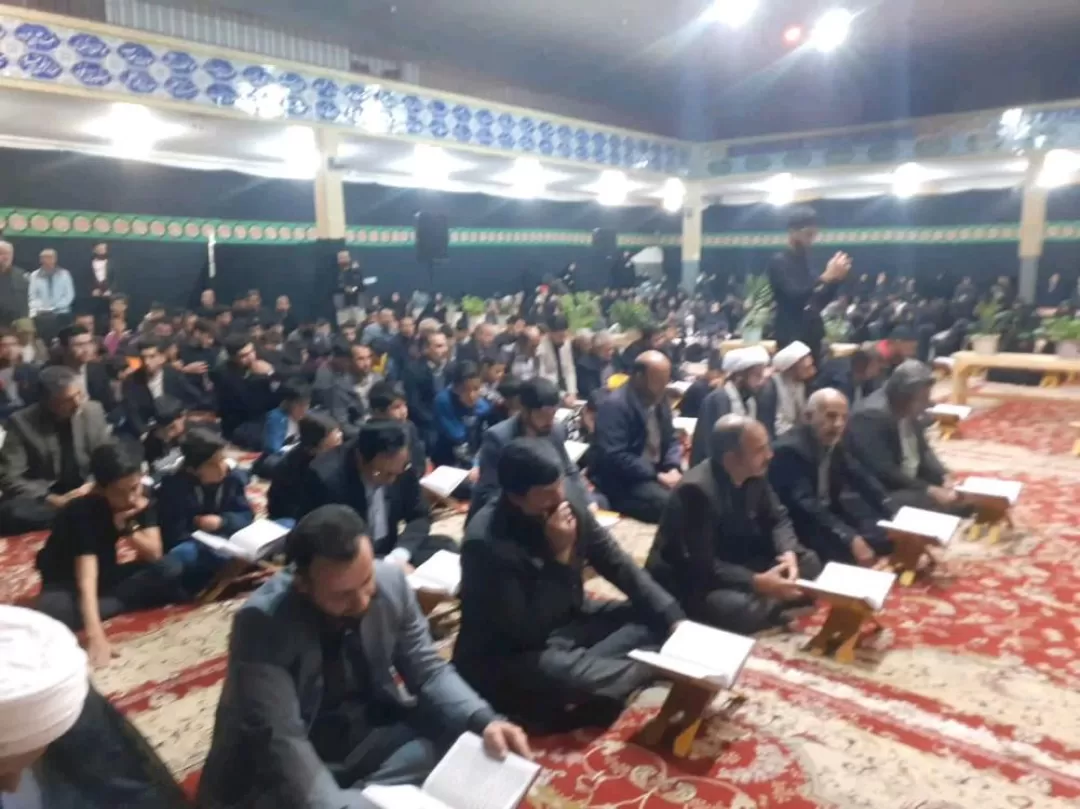 محفل انس با قرآن‌کریم در روستای قرآنی مرکزی