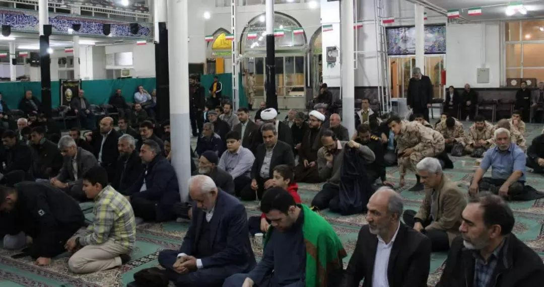 برگزاری محفل انس با قرآن در ساوه