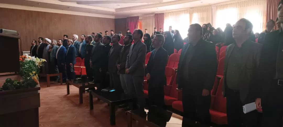 تحقق جهادتبیین با وحدت حوزه و دانشگاه