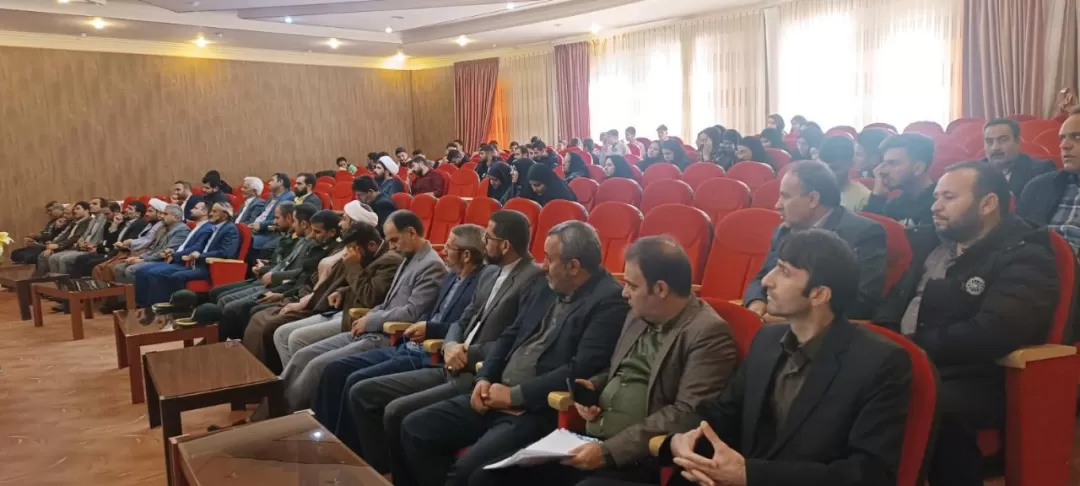 تحقق جهادتبیین با وحدت حوزه و دانشگاه