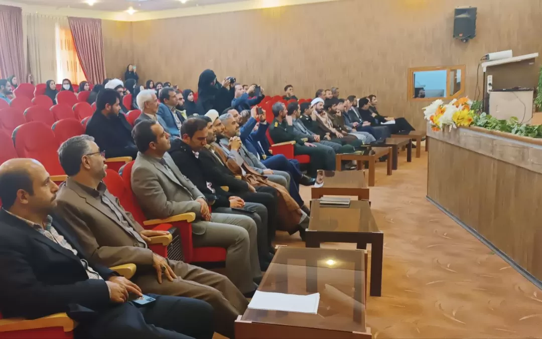 تحقق جهادتبیین با وحدت حوزه و دانشگاه
