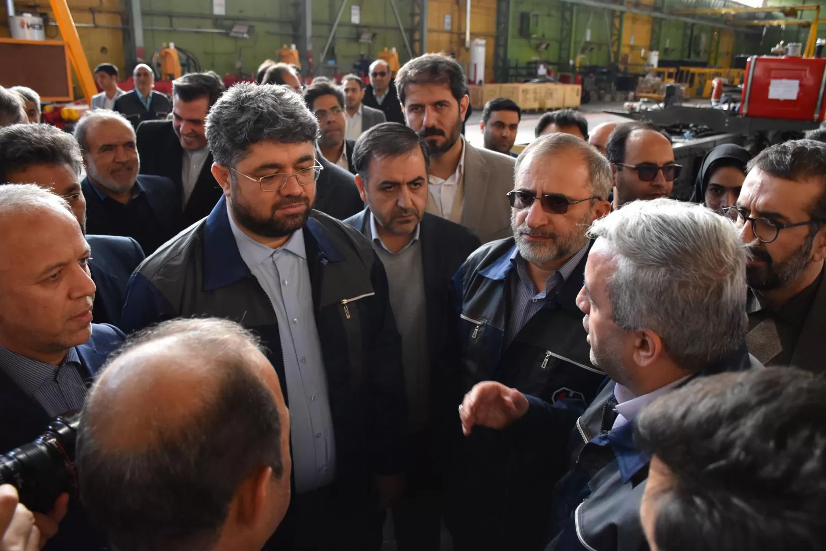 رونمایی بیل هیدرولیک ۷۵ تنی در هپکو