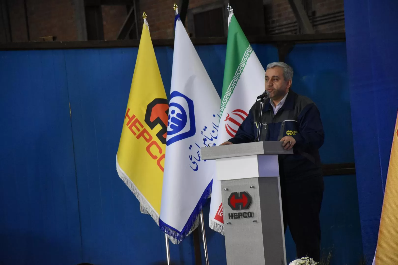 رونمایی بیل هیدرولیک ۷۵ تنی در هپکو