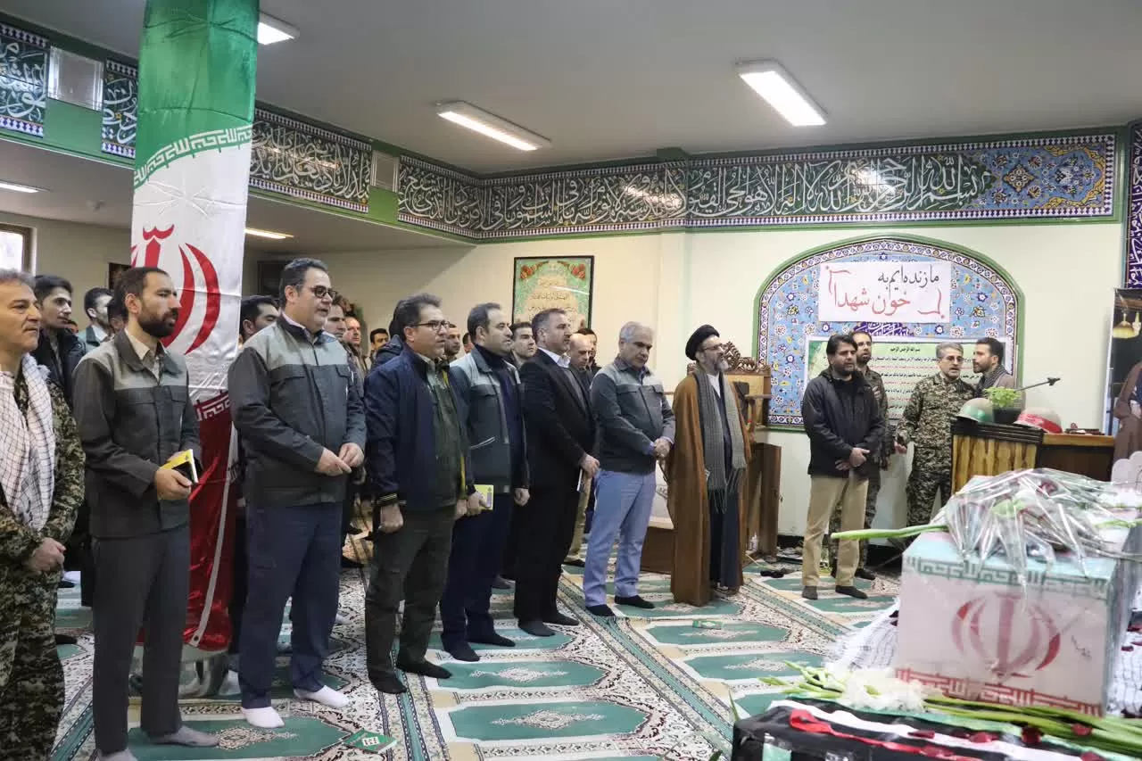 تشییع باشکوه شهید گمنام در شازند