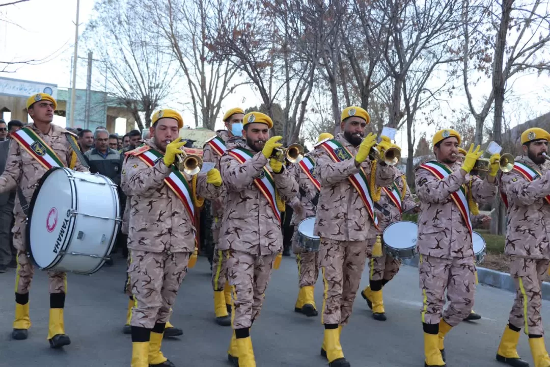 تشییع باشکوه شهید گمنام در شازند