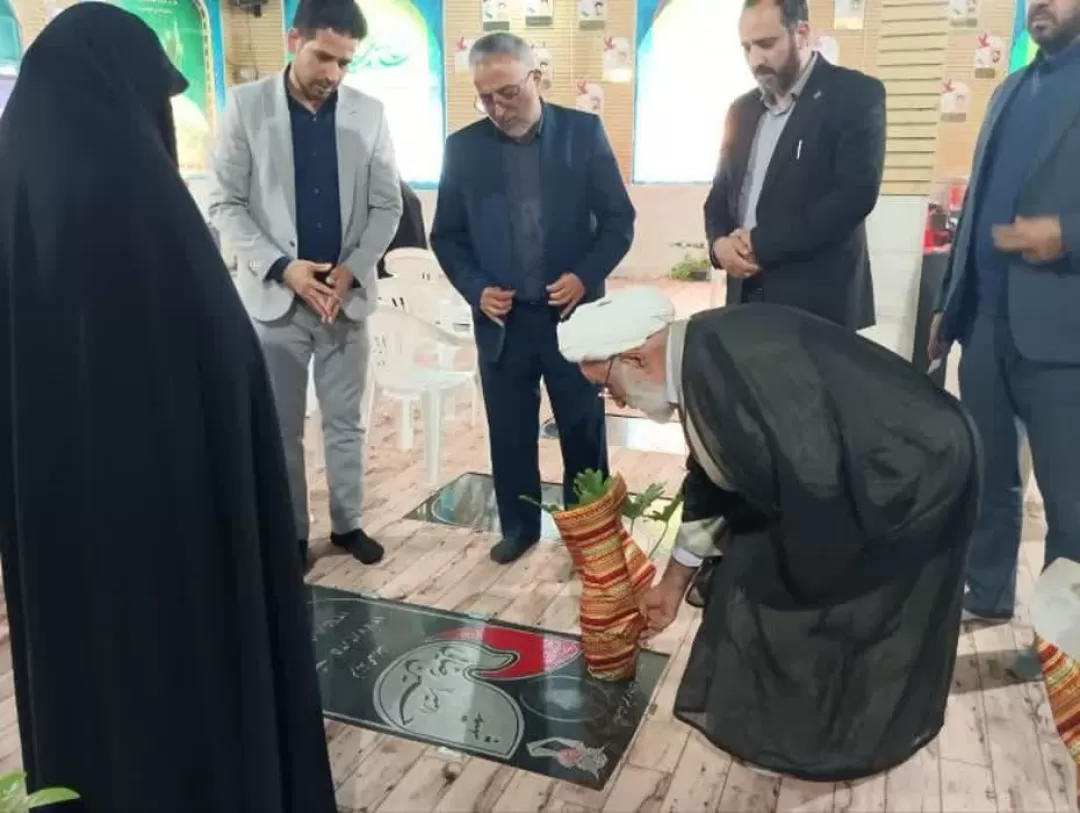 مراسم تکریم مادران و همسران شهدای دلیجان