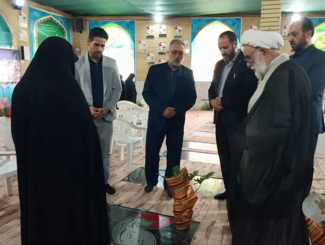 مراسم تکریم مادران و همسران شهدای دلیجان