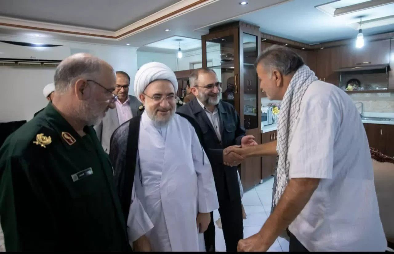 دیدار مسئولین مرکزی با جانباز «براتعلی رستمی»