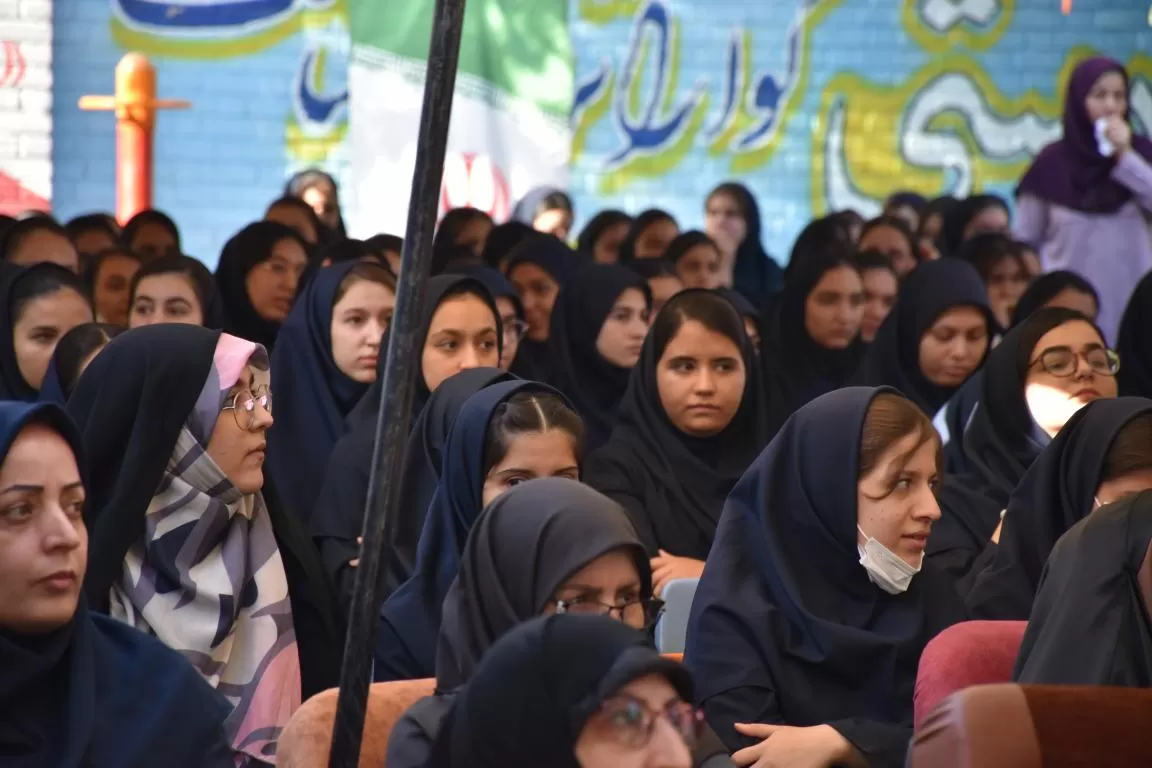 آئین نواختن زنگ مهر مقاومت در اراک
