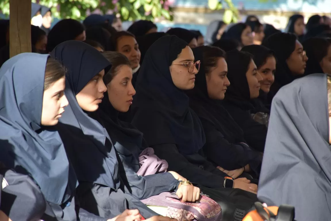 آئین نواختن زنگ مهر مقاومت در اراک