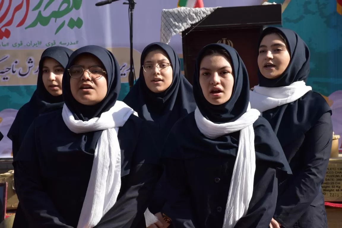آئین نواختن زنگ مهر مقاومت در اراک