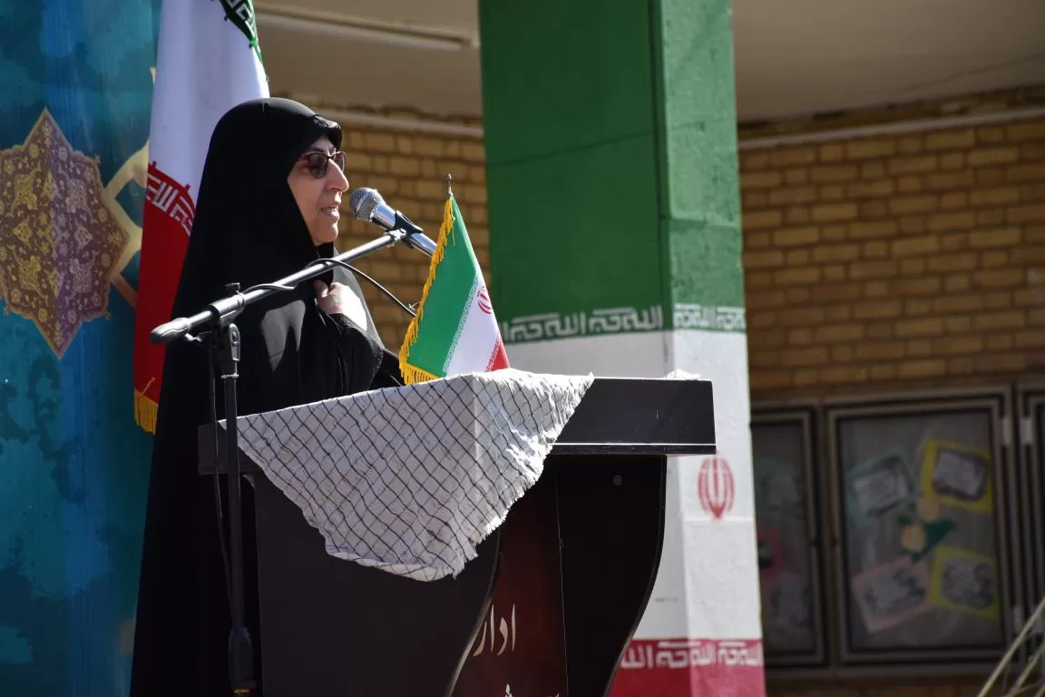 آئین نواختن زنگ مهر مقاومت در اراک