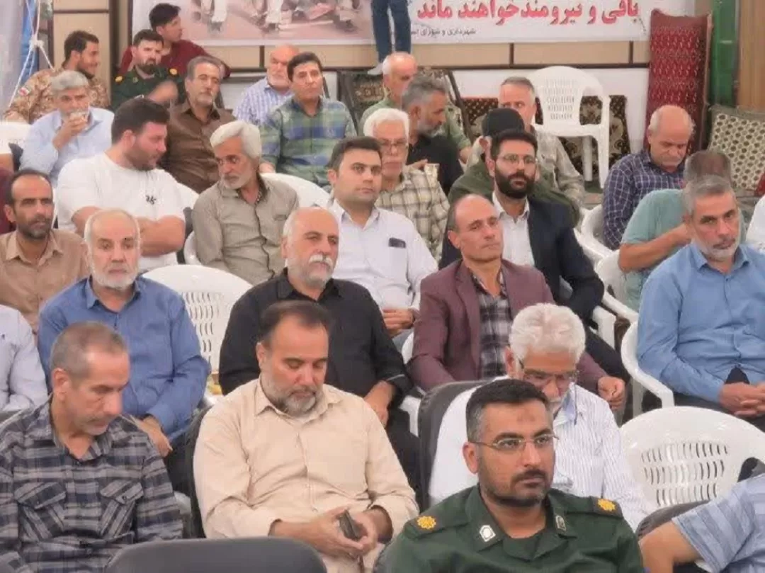 هشت سال مظلومانه ولی با اقتدار جنگیدیم