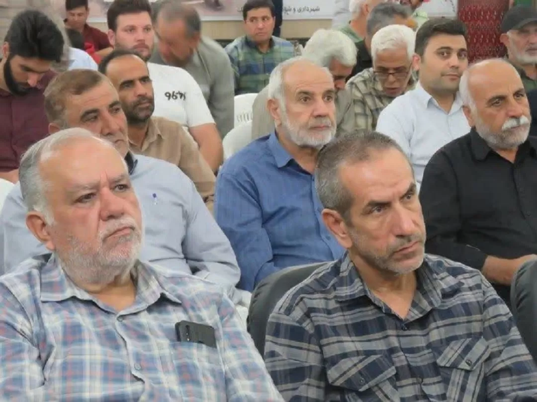 هشت سال مظلومانه ولی با اقتدار جنگیدیم
