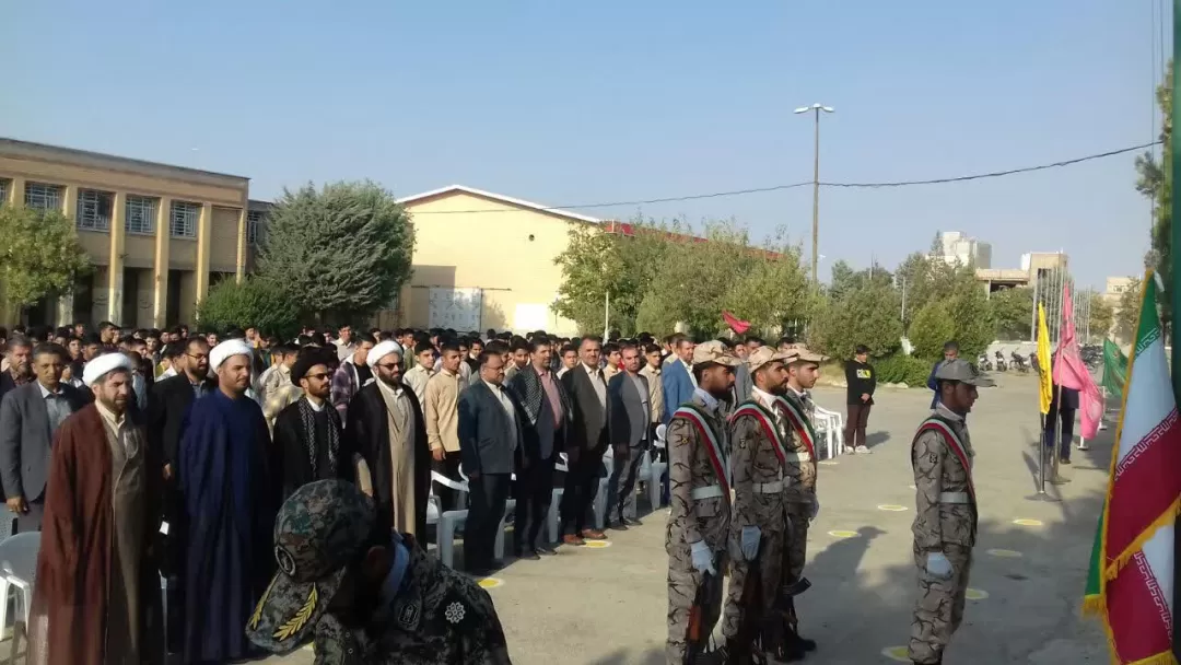 صبحگاه مشترک نیروهای مسلح در کمیجان