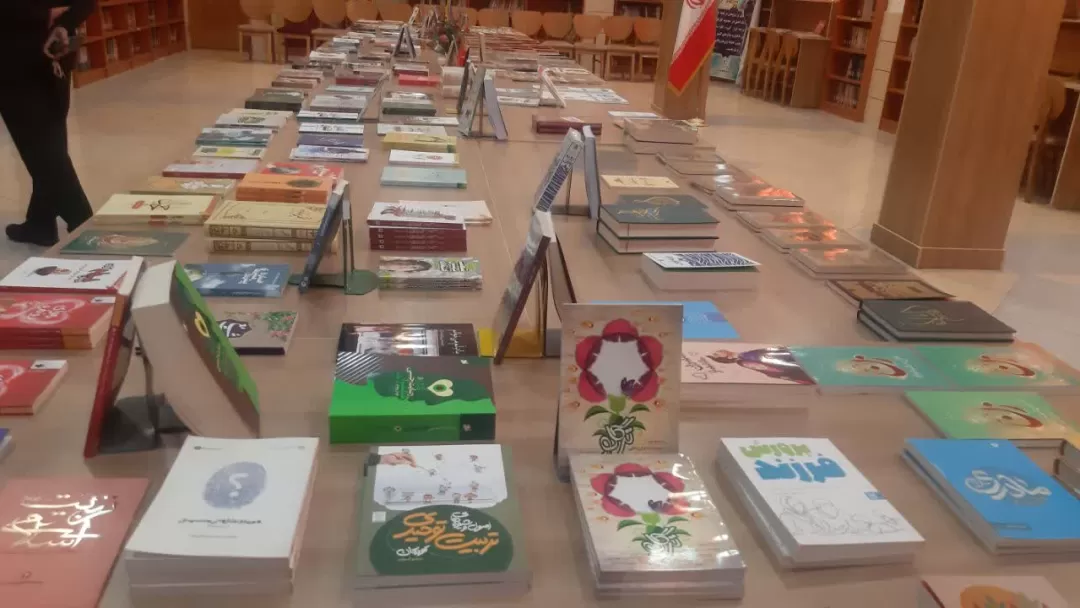 افتتاح نمایشگاه کتاب به‌مناسبت شهادت سردار سلیمانی
