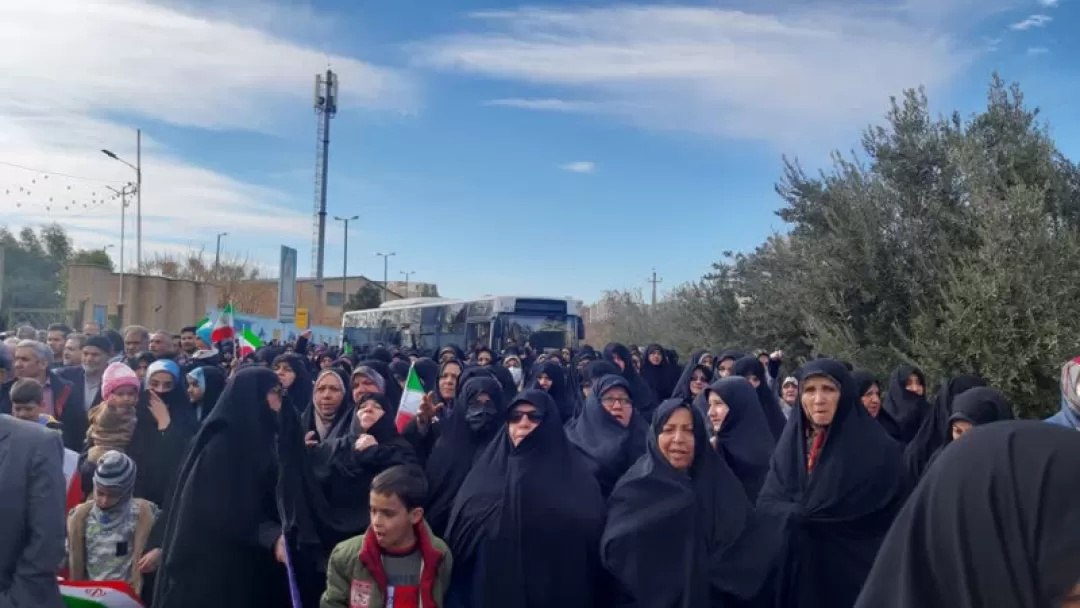 خروش مردم ساوه در محکومیت حادثه تروریستی کرمان