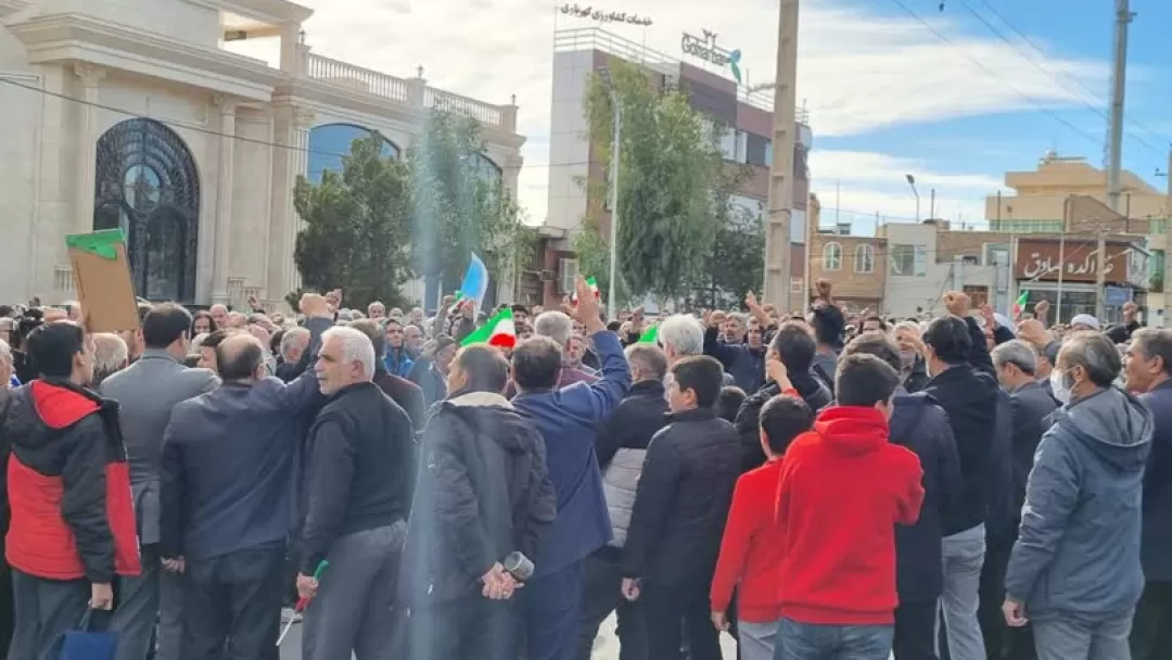 خروش مردم ساوه در محکومیت حادثه تروریستی کرمان
