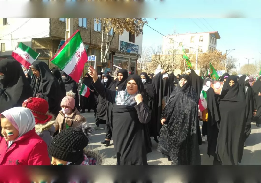 حضور گسترده مردم خنداب در راهپیمایی22 بهمن