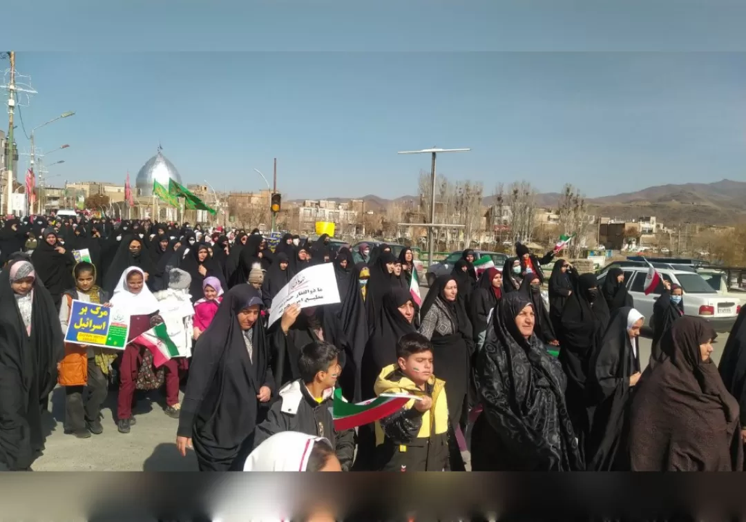 حضور گسترده مردم خنداب در راهپیمایی22 بهمن