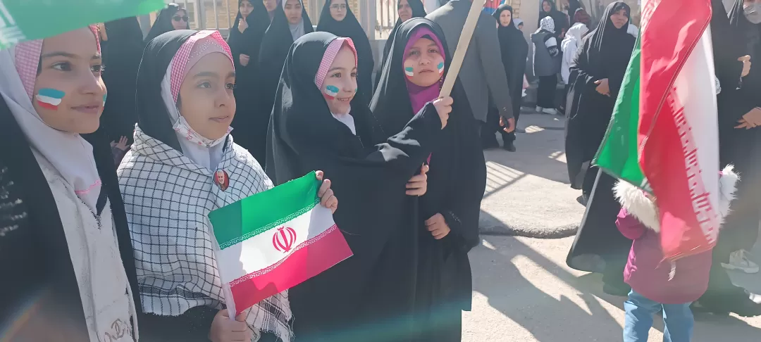 شکوه تماشایی راهپیمایی ۲۲بهمن کمیجان