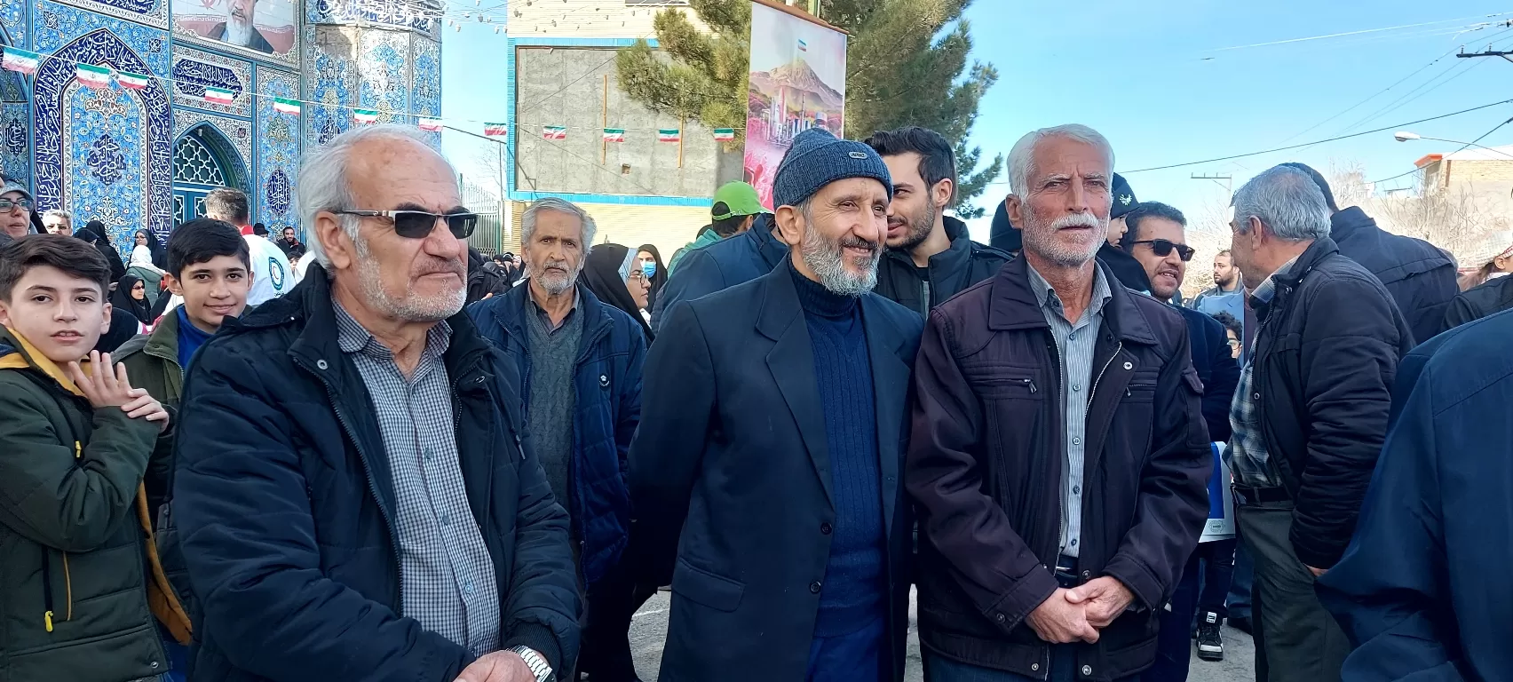 همه آمدیم