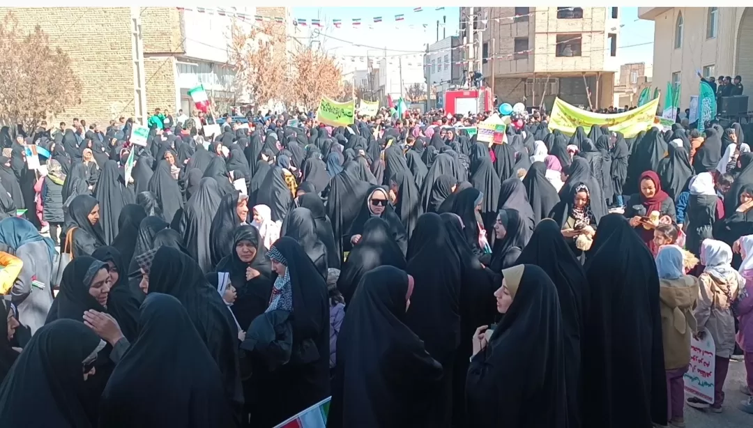 شکوه تماشایی راهپیمایی ۲۲بهمن کمیجان