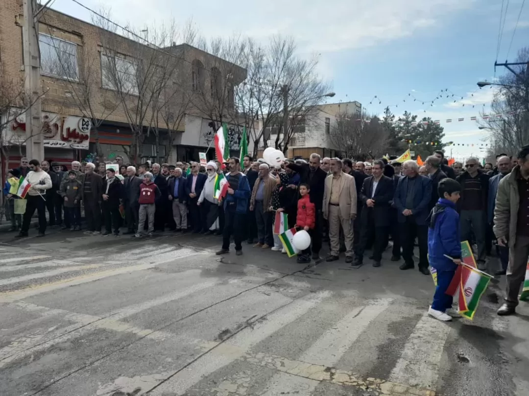حماسه مردم دلیجان در سالروز پیروزی انقلاب اسلامی