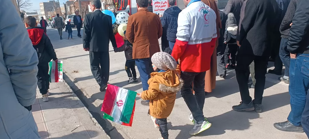 شکوه تماشایی راهپیمایی ۲۲بهمن کمیجان