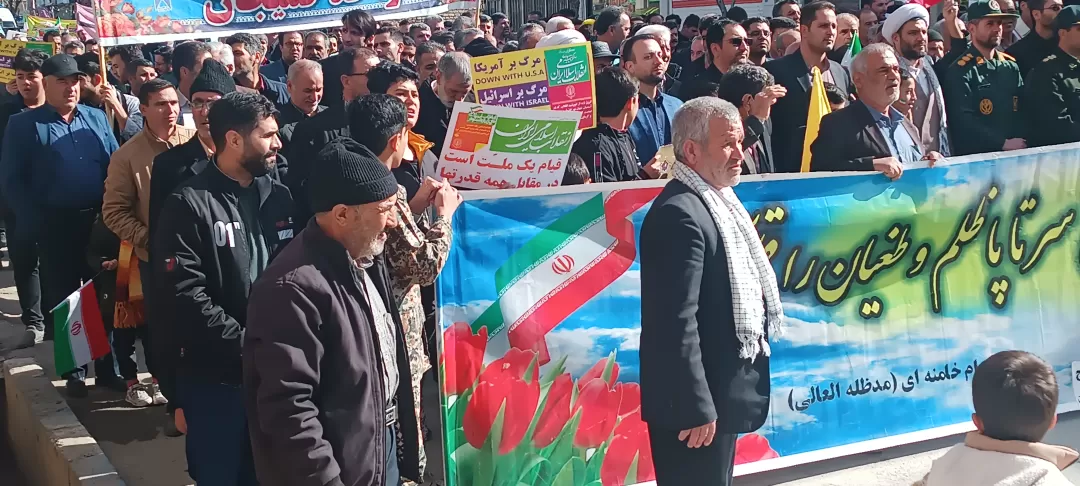 شکوه تماشایی راهپیمایی ۲۲بهمن کمیجان