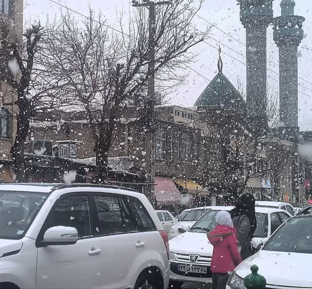 کلانشهر اراک سفید پوش شد