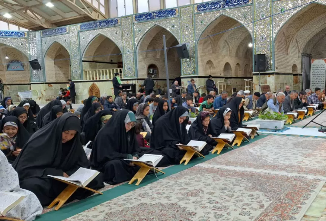 محفل جزءخوانی قرآن کریم در ساوه