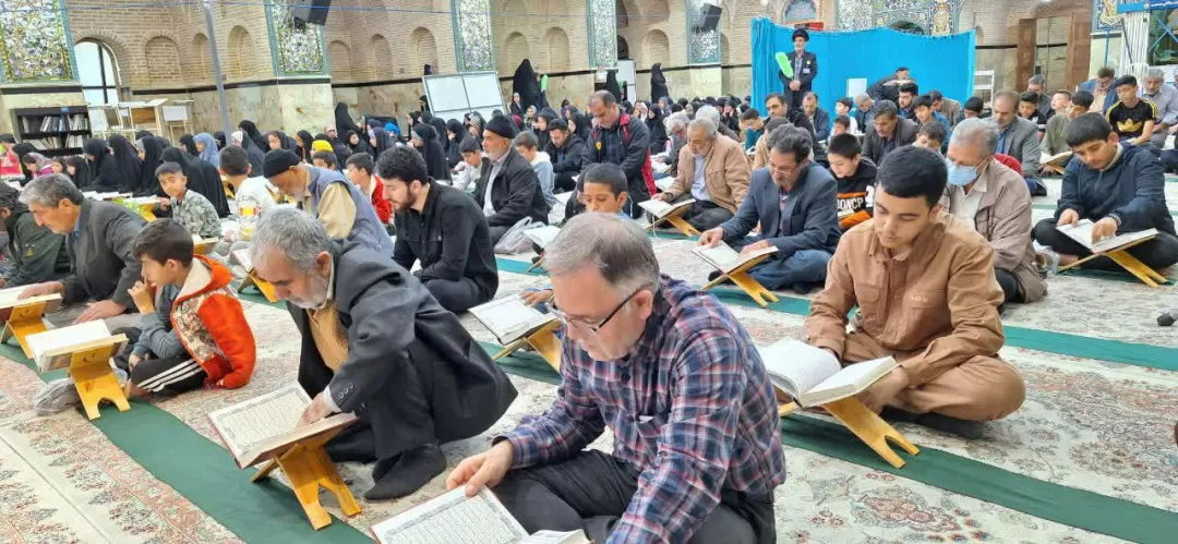 محفل جزءخوانی قرآن کریم در ساوه