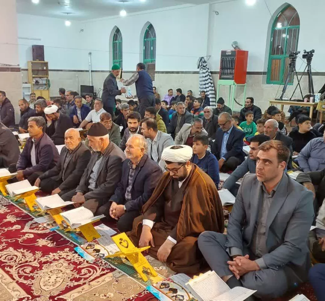 محفل معنوی انس با قرآنکریم در خنجین
