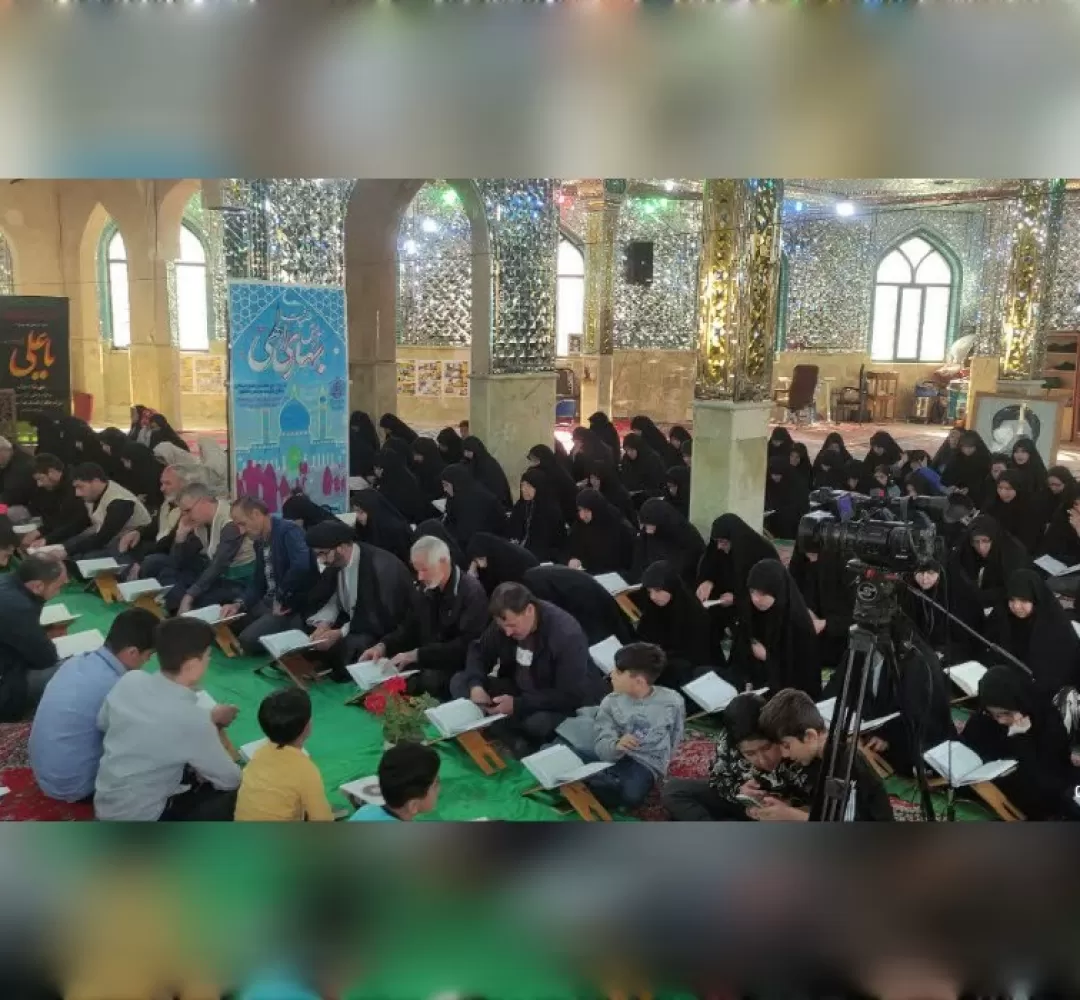 محفل انس با قرآن در خنداب برگزار شد